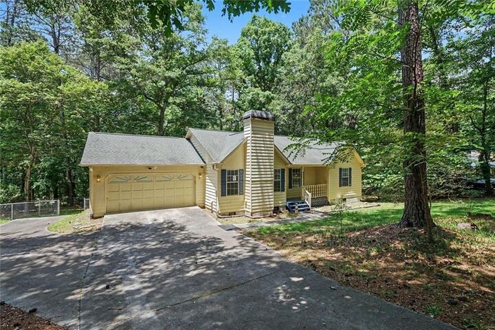 Property Photo:  4827 Oakwood Court  GA 30052 