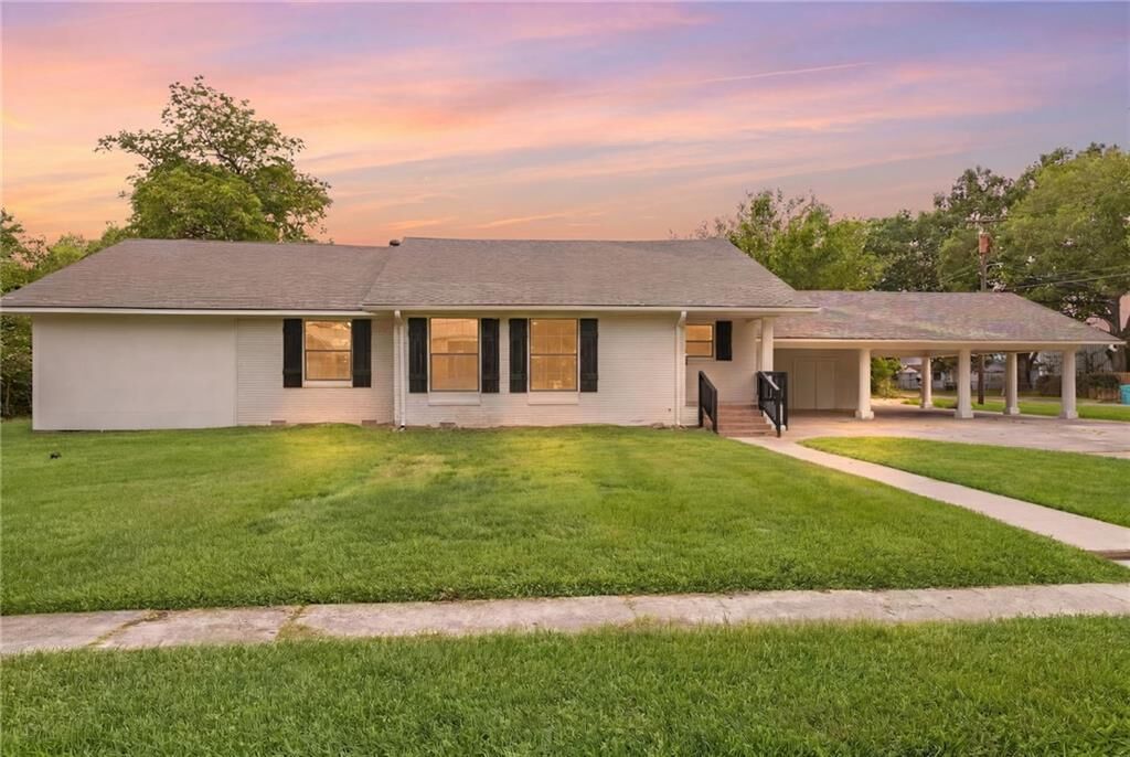 Property Photo:  201 South 9th Street  LA 70535 