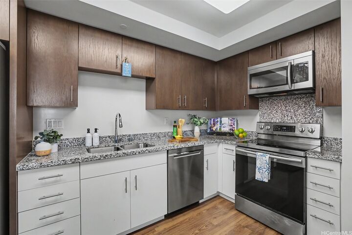 Property Photo: 988 Halekauwila Street 2810 HI 96814