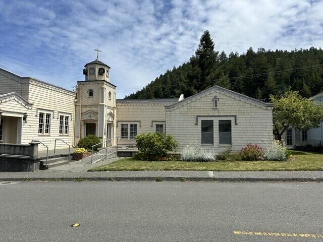Property Photo:  402404 Church Street  CA 95565 