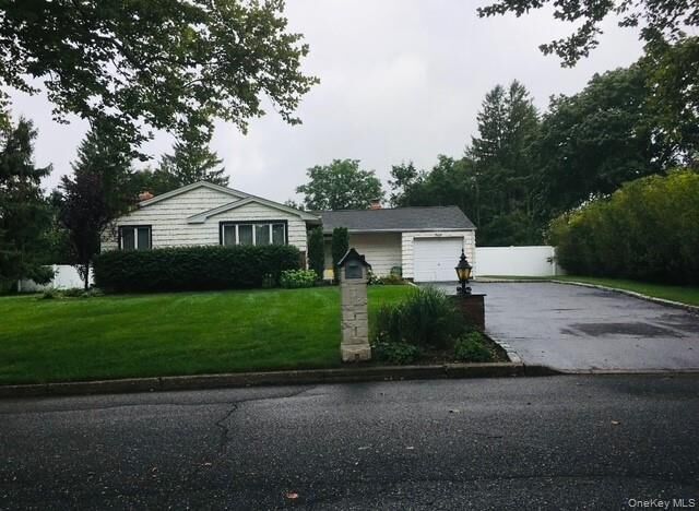 Property Photo: 11 Darien Place NY 11731
