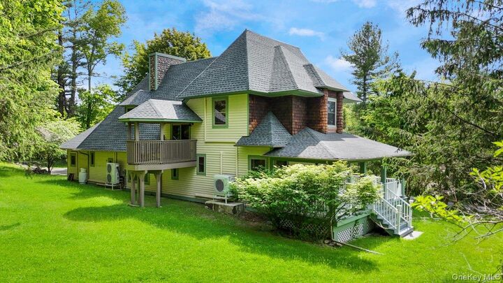 Property Photo:  608 High Road  NY 12737 