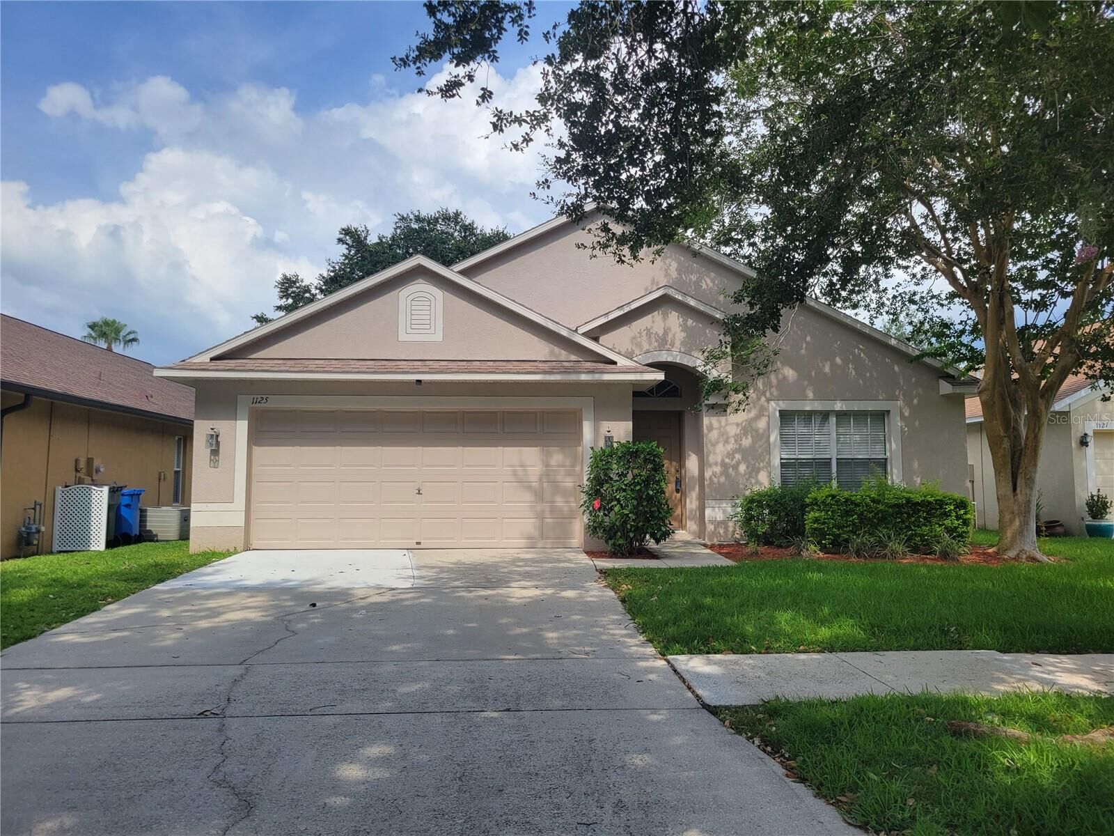 Property Photo:  1125 Lumsden Pointe Boulevard  FL 33594 