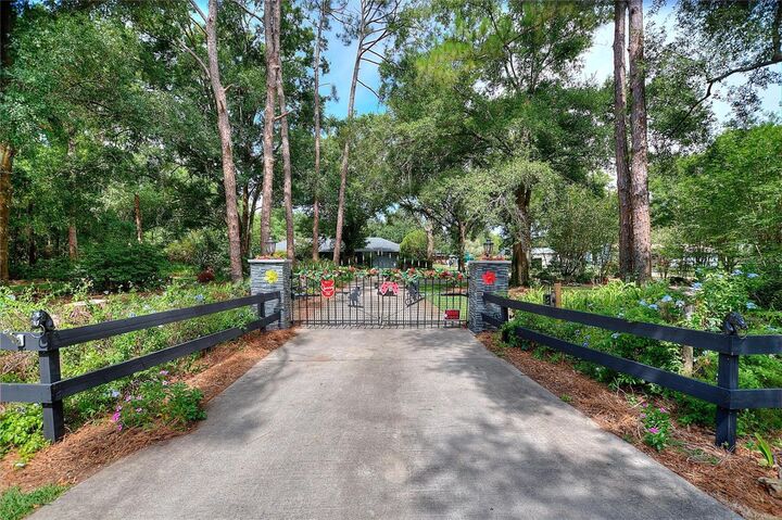 Property Photo:  7 Lake Arrowhead Drive  FL 33880 