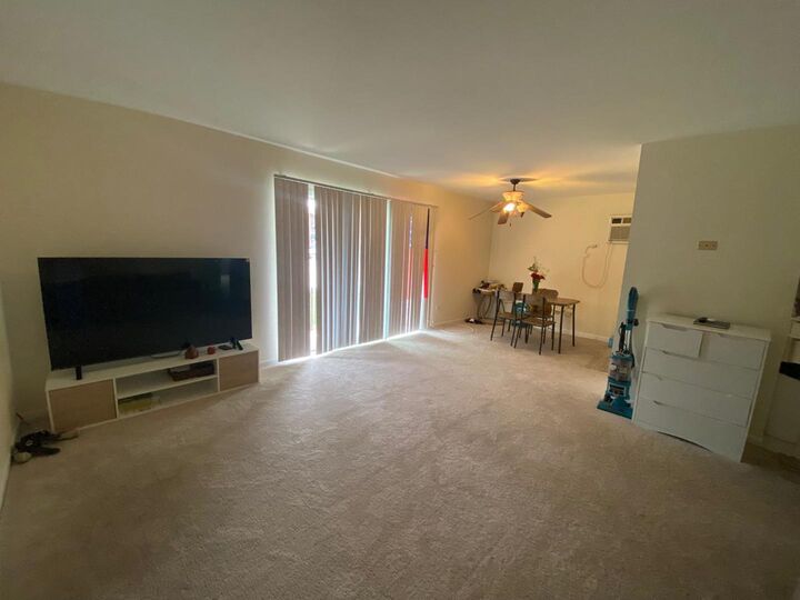 Property Photo: 7048 Oconnell Drive 1W IL 60415