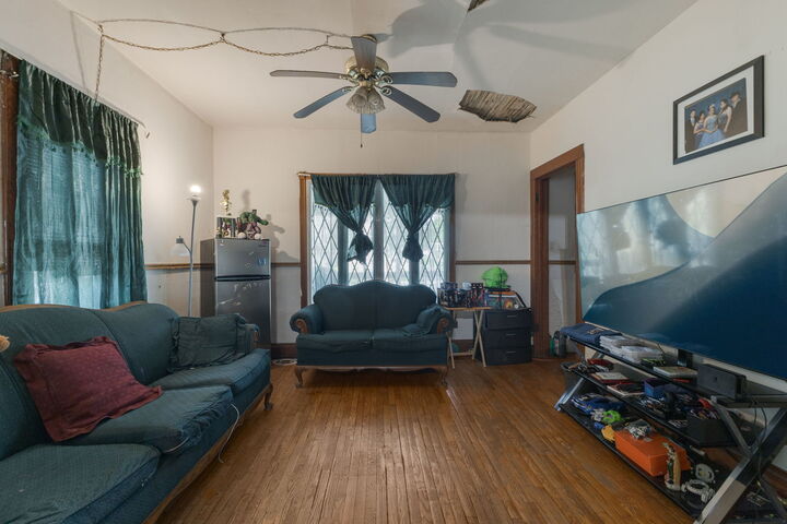 Property Photo: 304 Harwood Street IL 60432