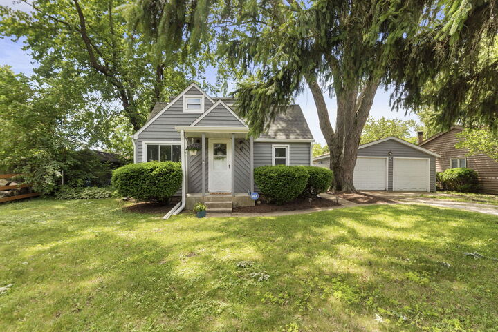 Property Photo: 7507 Cedar Drive IL 60097
