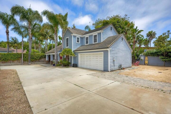 Property Photo:  217 Sanford Street  CA 92024 