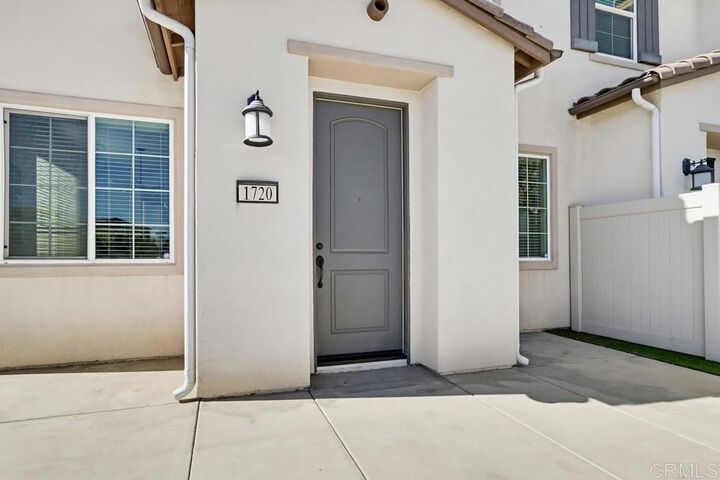 Property Photo:  1720 Santa Ivy Ave  CA 91913 