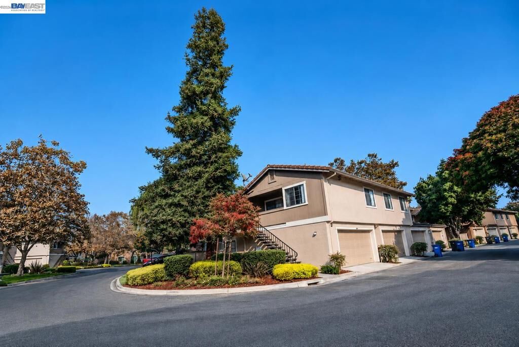 Property Photo:  32844 Arbor Vine Dr 34  CA 94587 