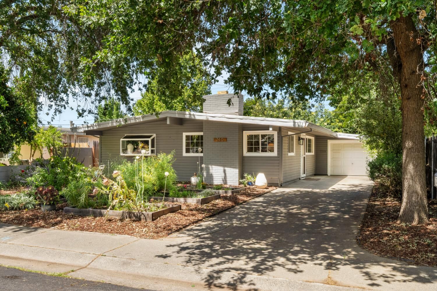 Property Photo: 740 Reuter Drive CA 95605
