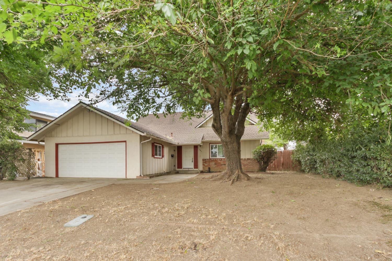 Property Photo:  285 Chestnut Street  CA 95695 