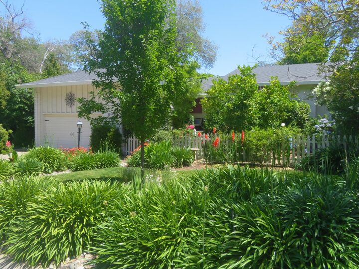 Property Photo: 978 King Henry Way CA 95762