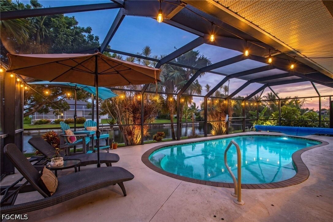 Property Photo:  1305 SW 24th Street  FL 33991 