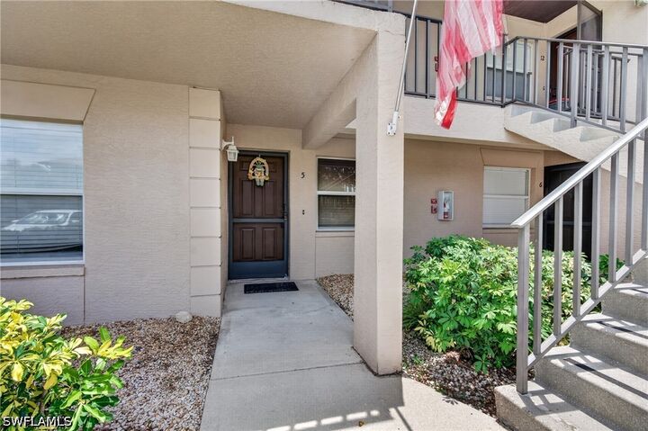 Property Photo:  5725 Foxlake Drive 5  FL 33917 