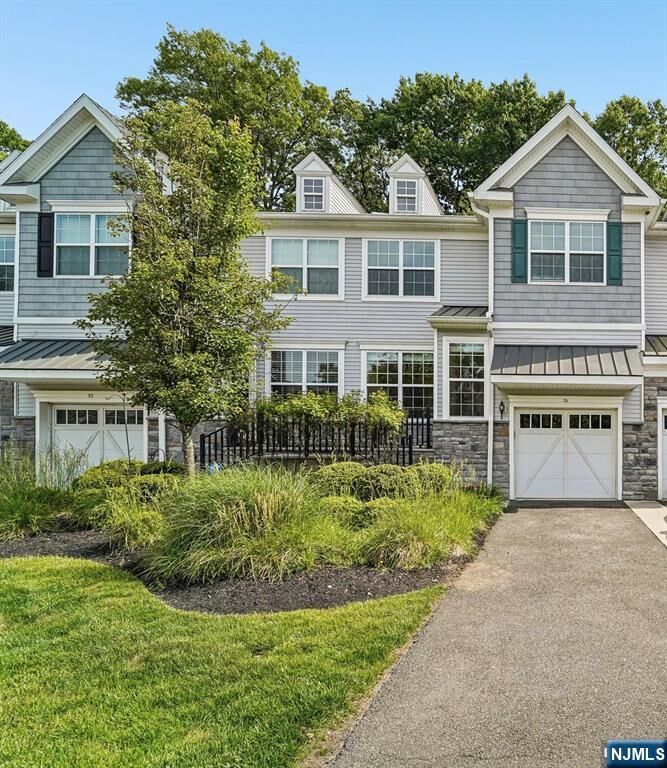 Property Photo:  24 Pineview Drive  NJ 07463 