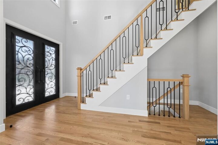 Property Photo:  9 Cole Street  NJ 07621 