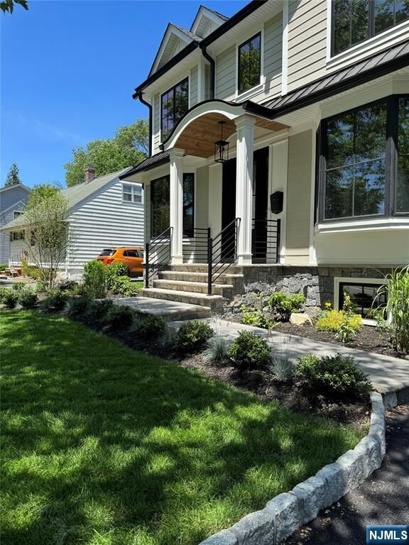 Property Photo:  671 Delaware Avenue  NJ 07450 