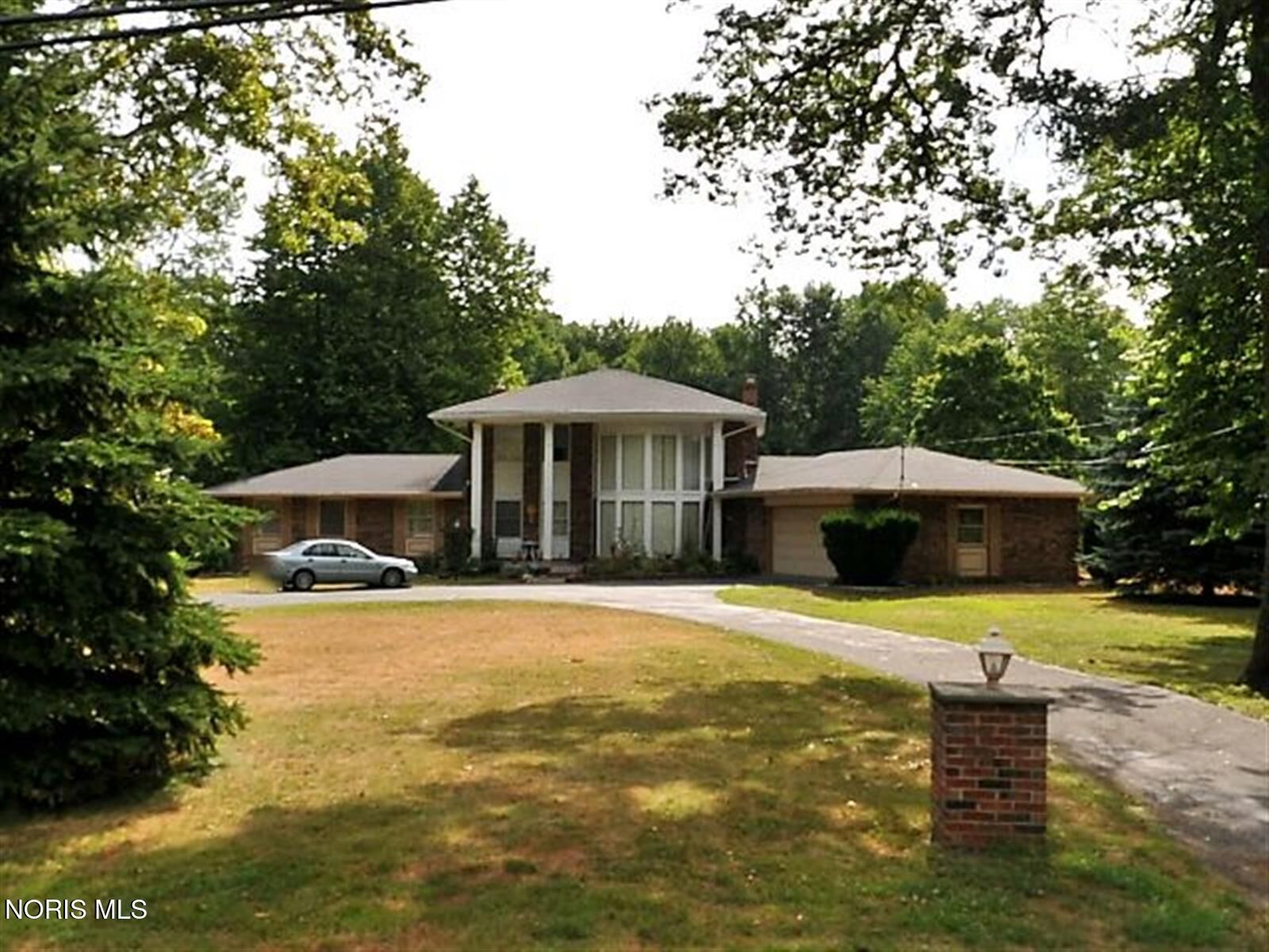 Property Photo: 28 N Centennial Road OH 43528