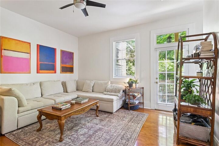 Property Photo: 1118 Orange Street 8 LA 70130