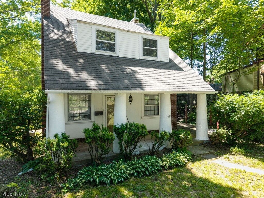 Property Photo:  1646 Ottawa Avenue  OH 44305 