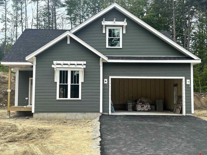 Property Photo: 103 Lady Walsingham Way NH 03246