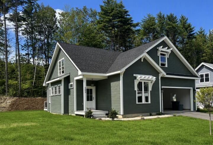 Property Photo:  103 Lady Walsingham Way  NH 03246 