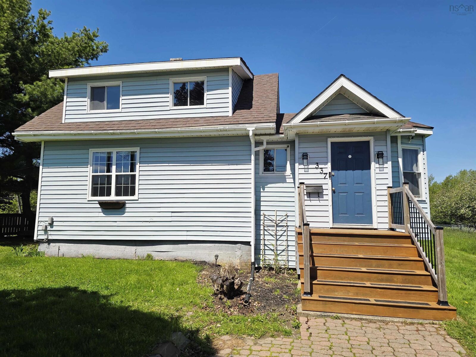 Property Photo: 337 Tremont Street NS B2H 3Z6