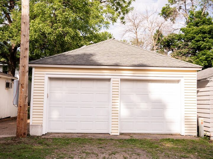 Property Photo:  113 N Ash Street  MN 55318 