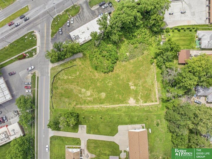 Property Photo:  2516 Chandler Road  NE 68005 