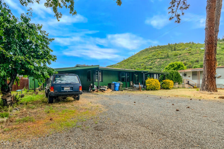 Property Photo: 20 Brophy Way 3 OR 97539