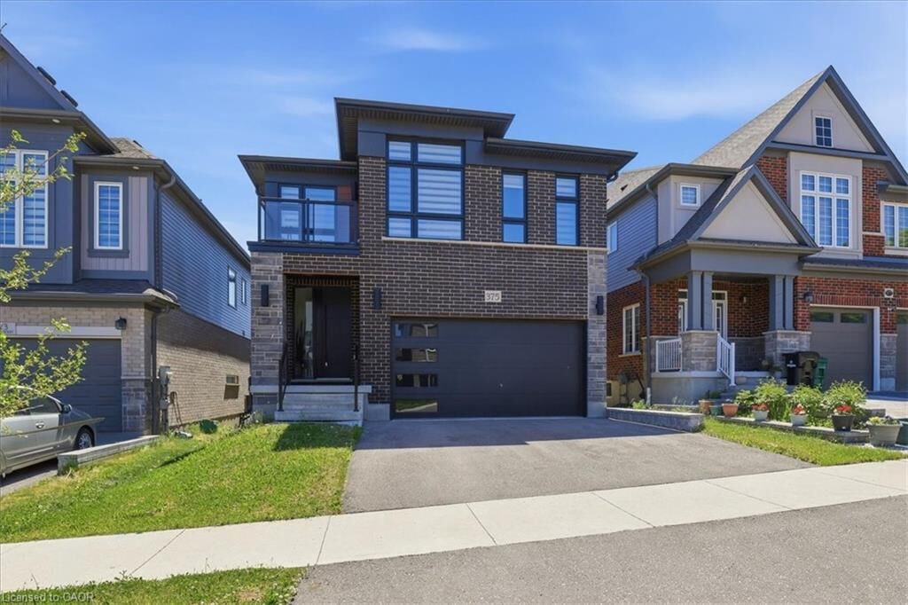 Property Photo: 375 Chokecherry Crescent ON N2V 0H1