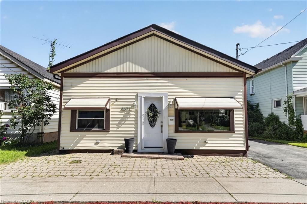 Property Photo: 4671 Ferguson Street ON L2E 2Z3