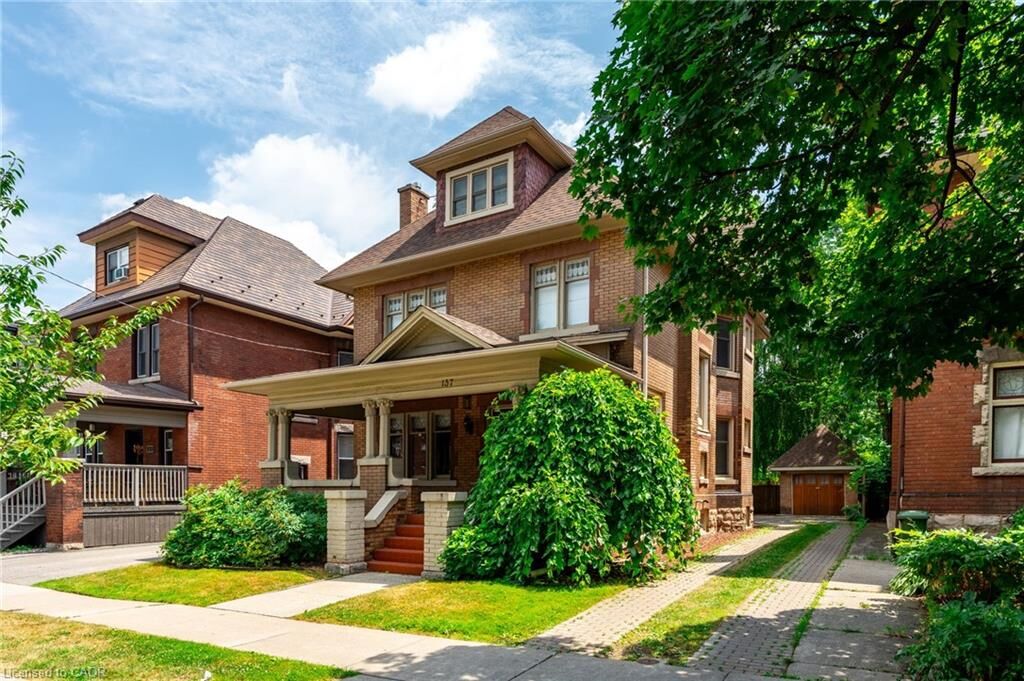 Property Photo:  137 Sherman Avenue S 2  ON L8M 2R1 