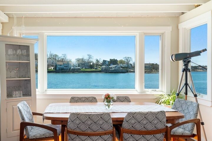 Property Photo:  8 Bickford Way  MA 01930 