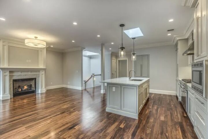 Property Photo:  30 Winchester 5  MA 02446 