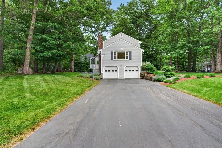 Property Photo:  2 Ridge Hill Way  MA 01810 
