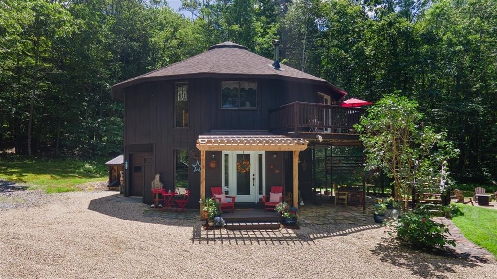 Property Photo:  332 Eaton Rd  NH 03446 
