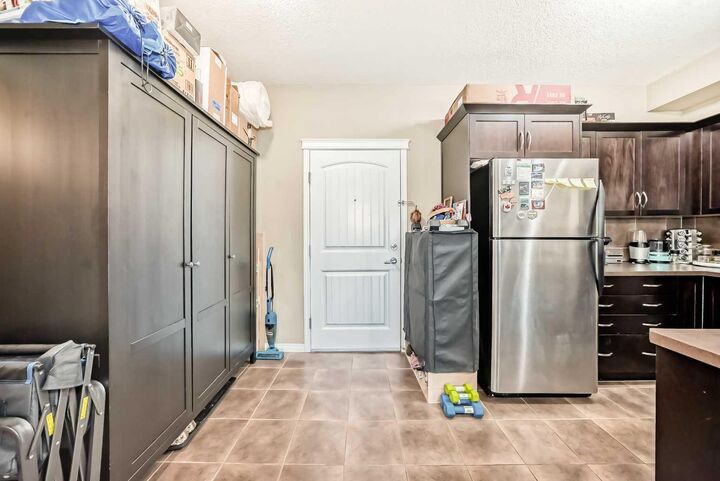 Property Photo: 31 Country Village Manor NE 4404 AB T3K 0T3