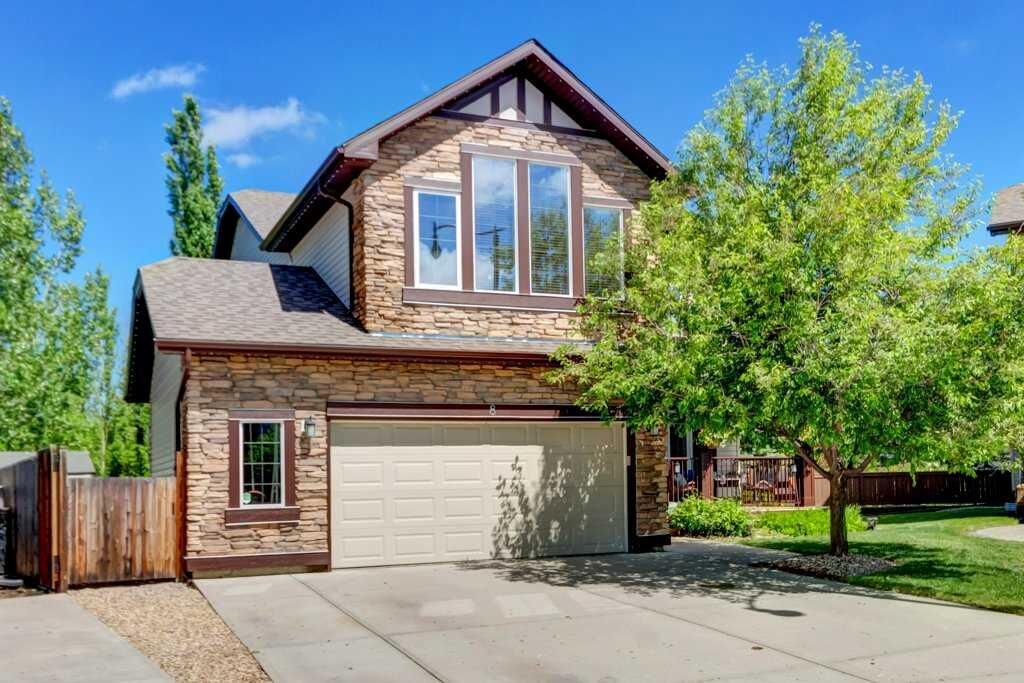 Property Photo: 8 Crystal Green Grove AB T1S 0C8