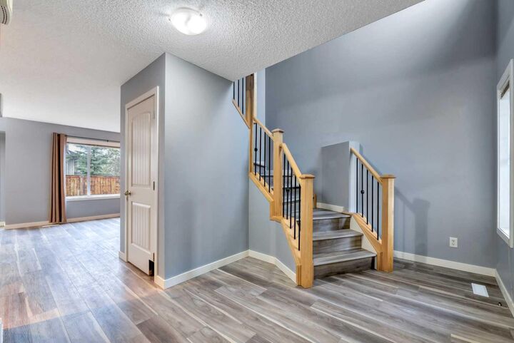 Property Photo:  142 Ranch Ridge Court  AB T1P 0A5 