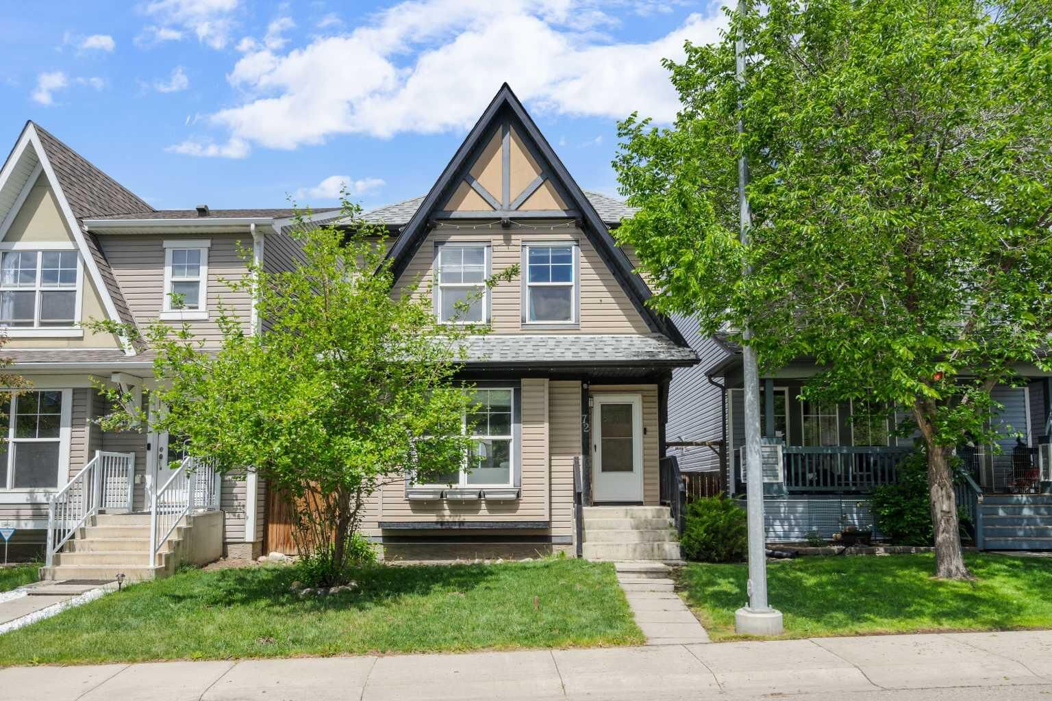 Property Photo:  72 New Brighton Common SE  AB T2Z 0T9 