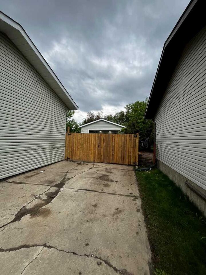Property Photo:  2307 47 Avenue  SK S9V 1L2 