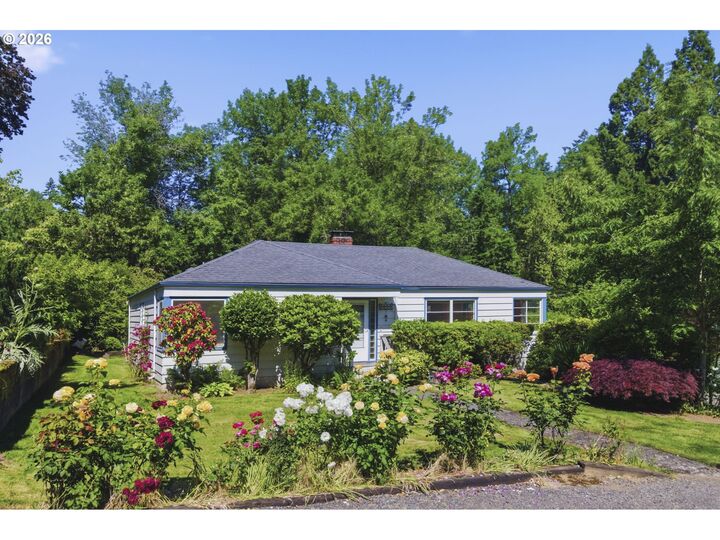 Property Photo: 9009 SW 36th Ave OR 97219