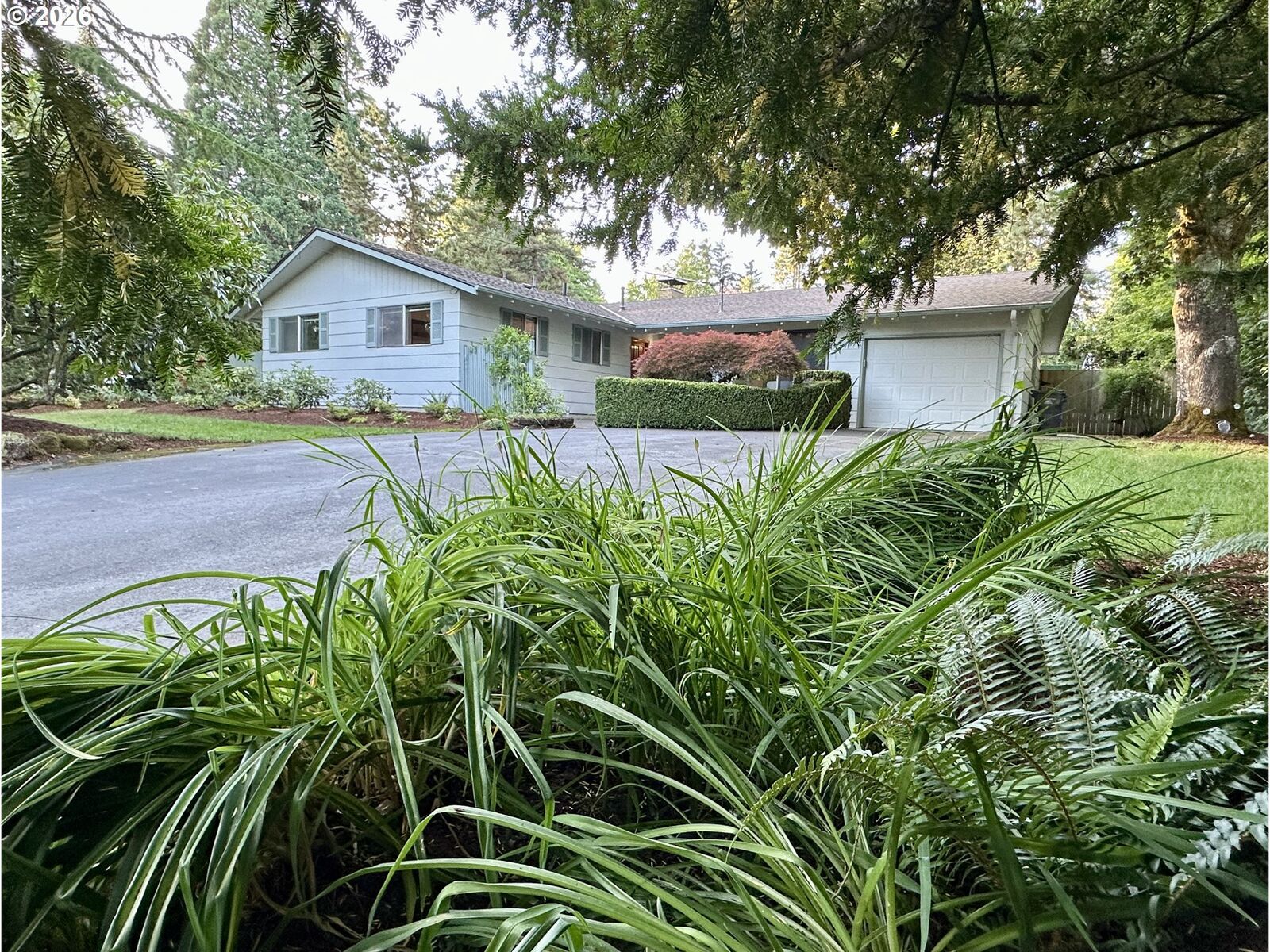 Property Photo:  145 S Ridge Dr  OR 97219 