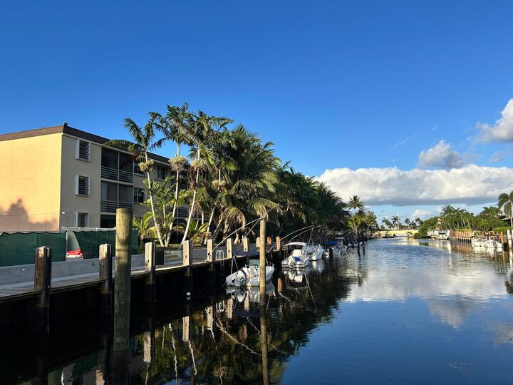 Property Photo: 4500 N Federal Highway FL 33064