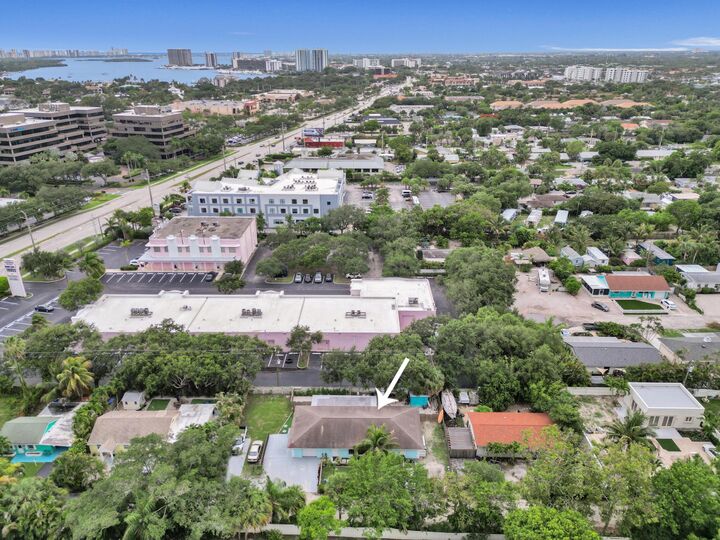 Property Photo:  1718 Ridge Road  FL 33408 