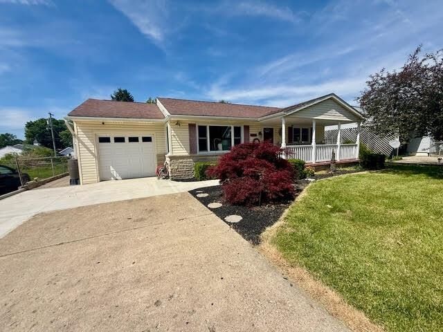 Property Photo:  318 E South Street  IN 47330 