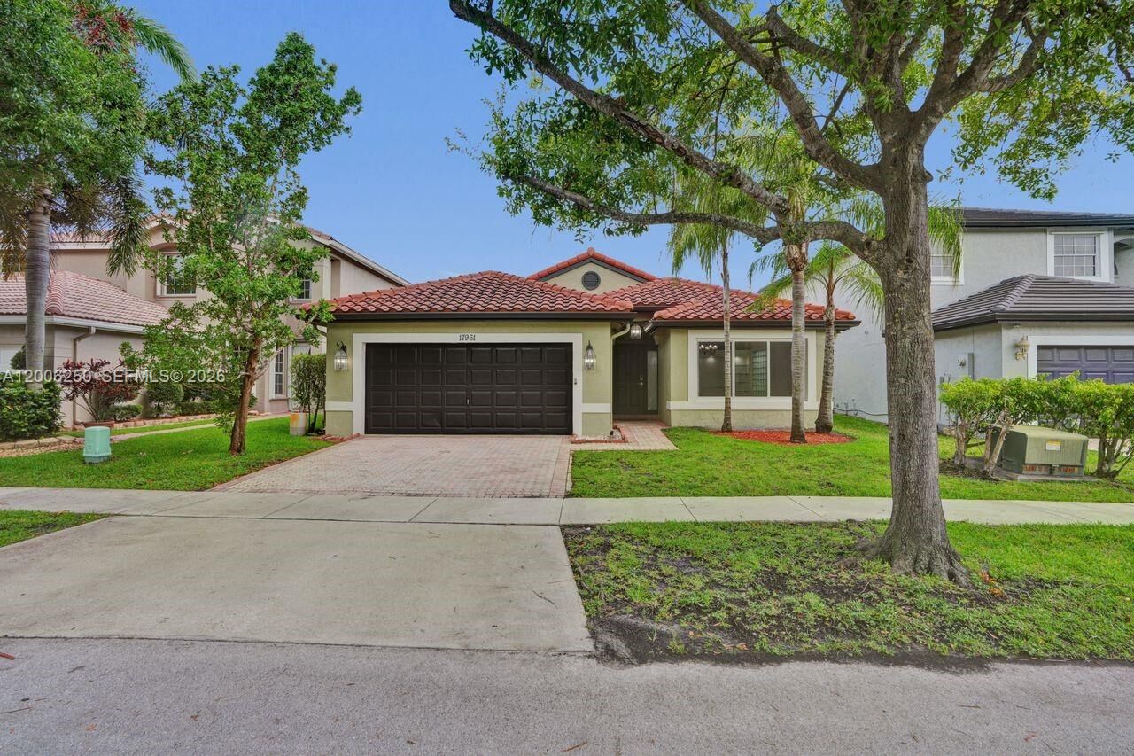 Property Photo:  17961 SW 27th St  FL 33029 