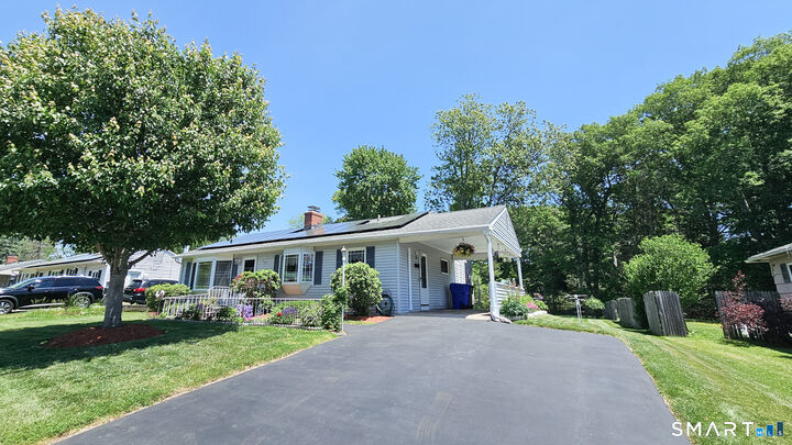 Property Photo:  44 Monroe Street  CT 06118 